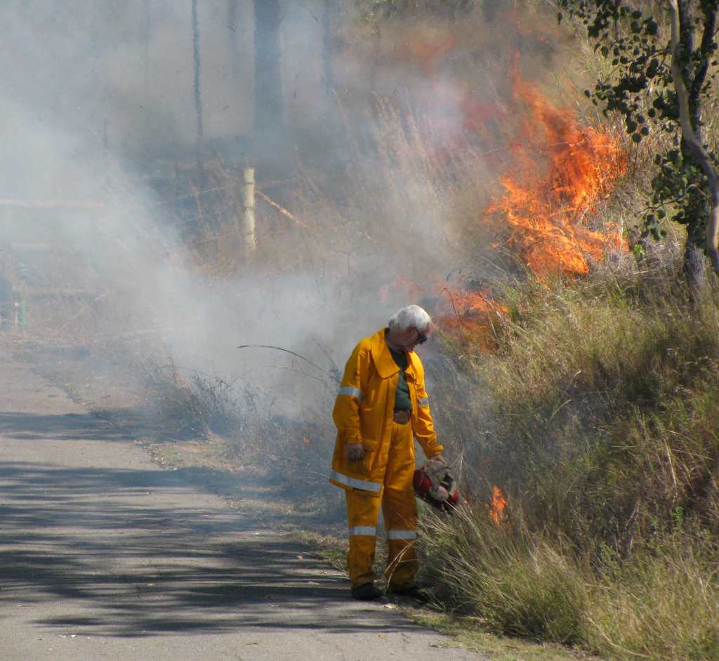 Prescribed Burn near Townsville (© Vilis Nams)