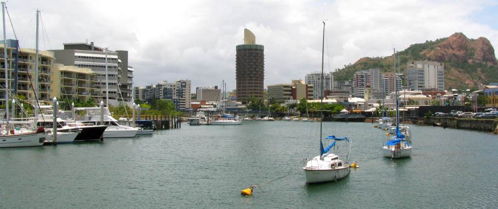 Townsville, Queensland (© Magi Nams)